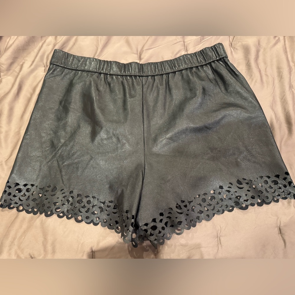 Diane Von Furstenberg Black Leather Shorts Size L